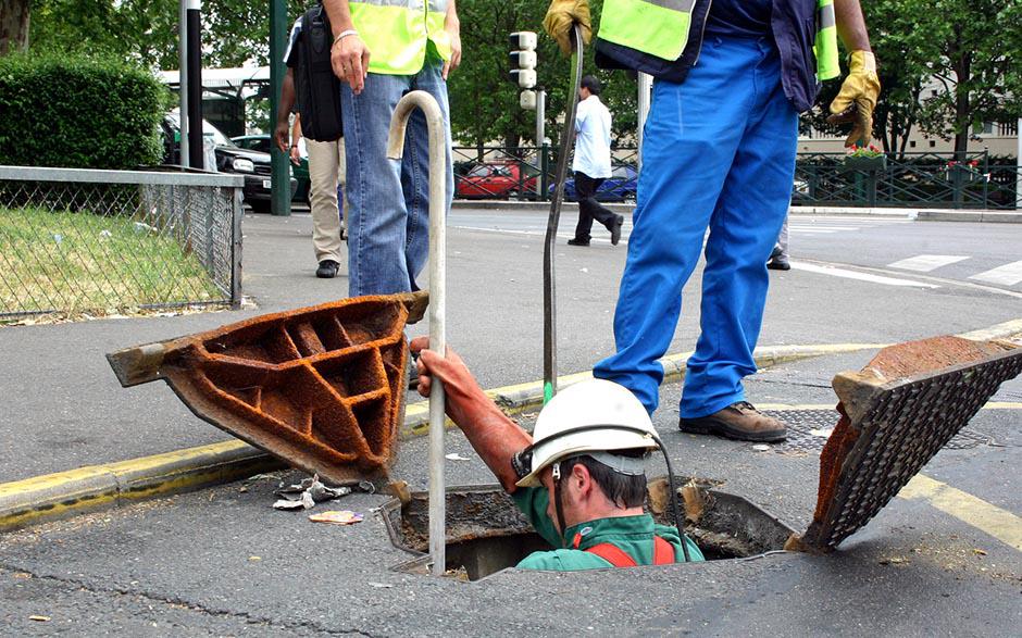 tuyau débouche canalisation Voisins-le-Bretonneux